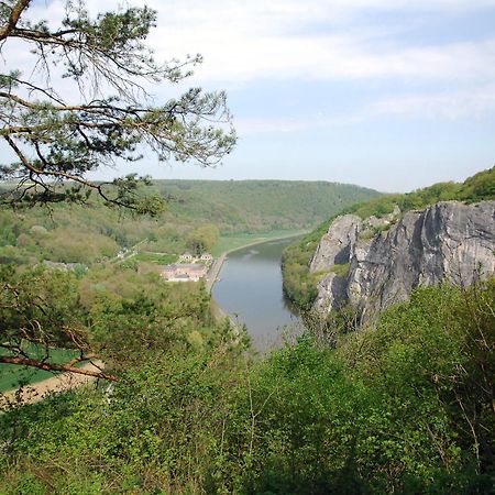 Bed En Breakfast Le Freyr Динант Екстериор снимка