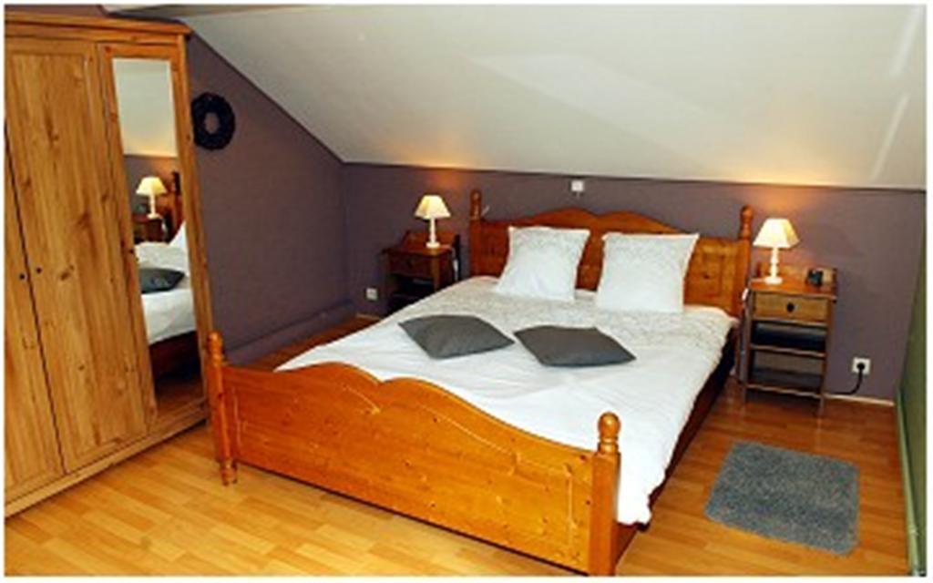 Bed En Breakfast Le Freyr Динант Екстериор снимка