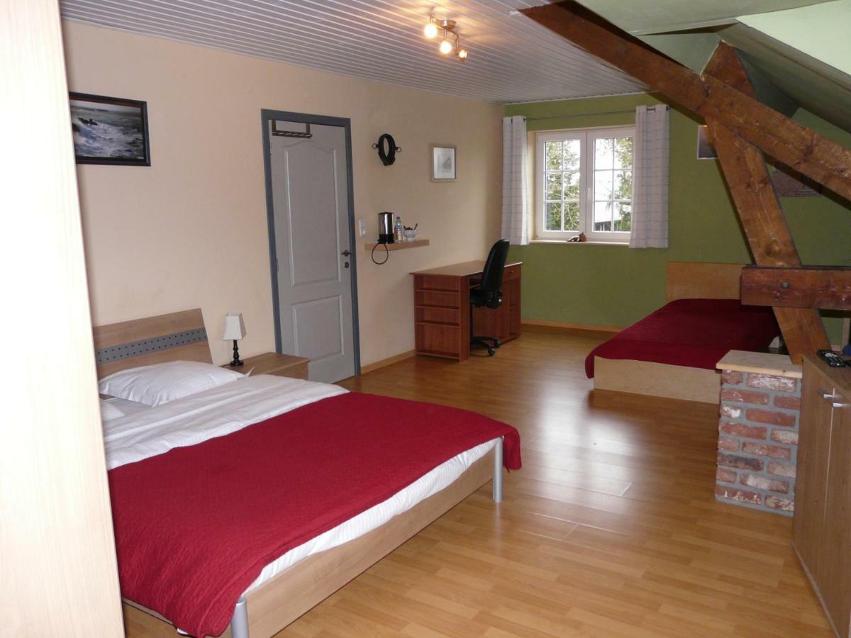 Bed En Breakfast Le Freyr Динант Екстериор снимка